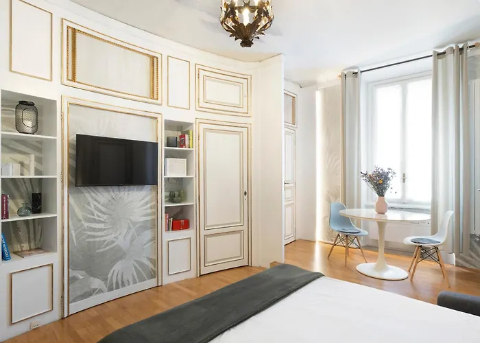 Homemi Sant\'Ambrogio Apartment