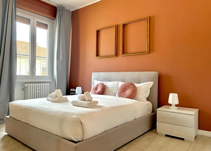 Apartment-Navigli-House Of Mirrors