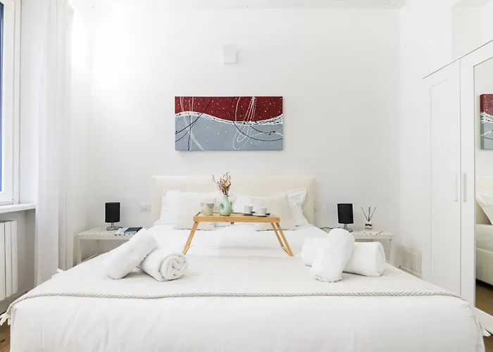 Amazing, New & Fully Furnished Studio In Duomo