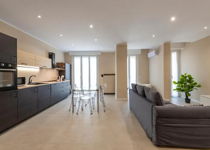 Bright Apt 2 Bedrooms And 2 Bathrooms - B Home