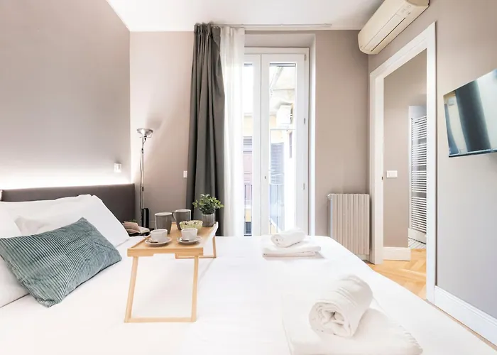 Beautiful And Spacious House In Corso Como By Easylife