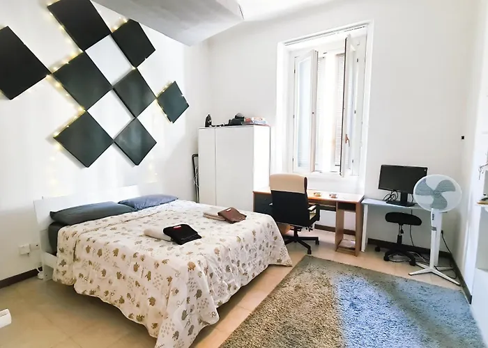Cozy Private Room In Milan - Convenient Location