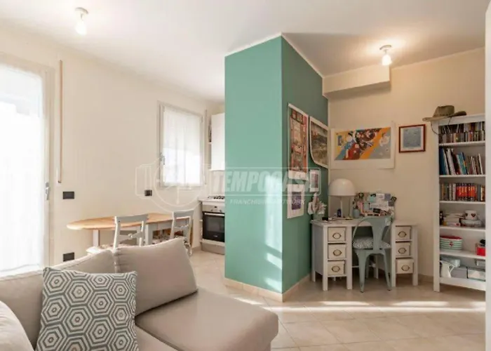 Bright And Lovely Apartment Close To The Centre