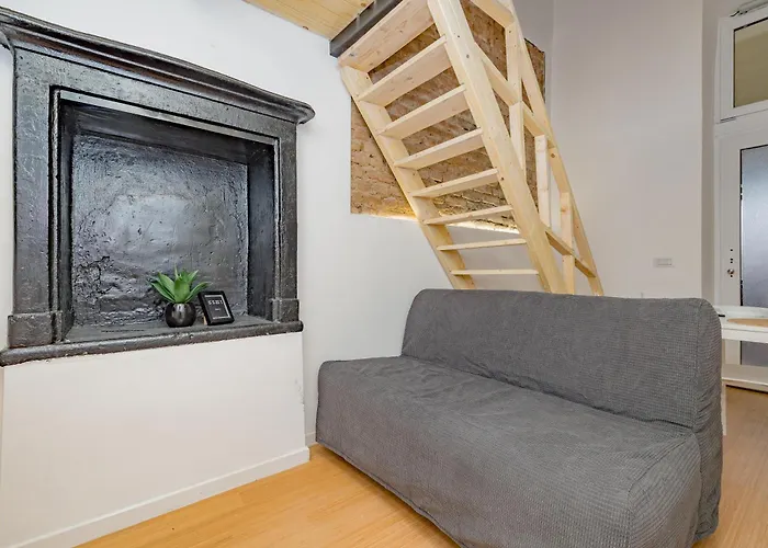 2Cli19 -Duomo-Loreto - Elegant - Central