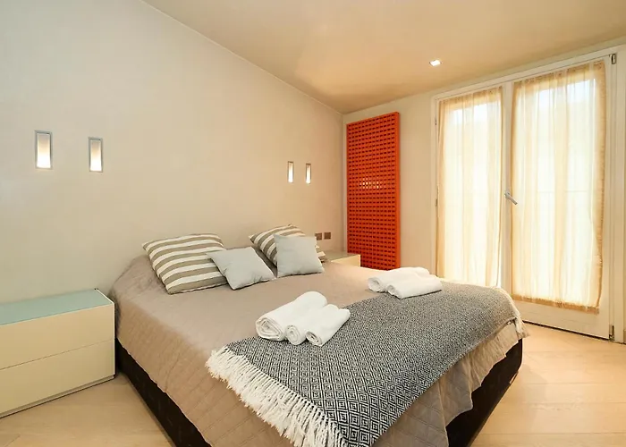 Luxury House - 2 Minutes Walk From Central Station