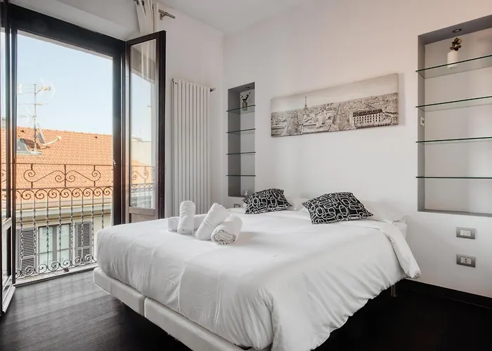 Stylish Top-Floor Apt; Milano Design Disctrict