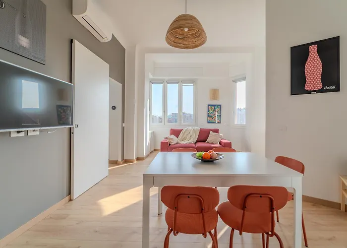 Urban View Apartment - Argonne