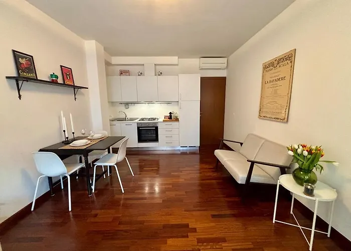 Large Cozy Studio In Porta Romana - Ied