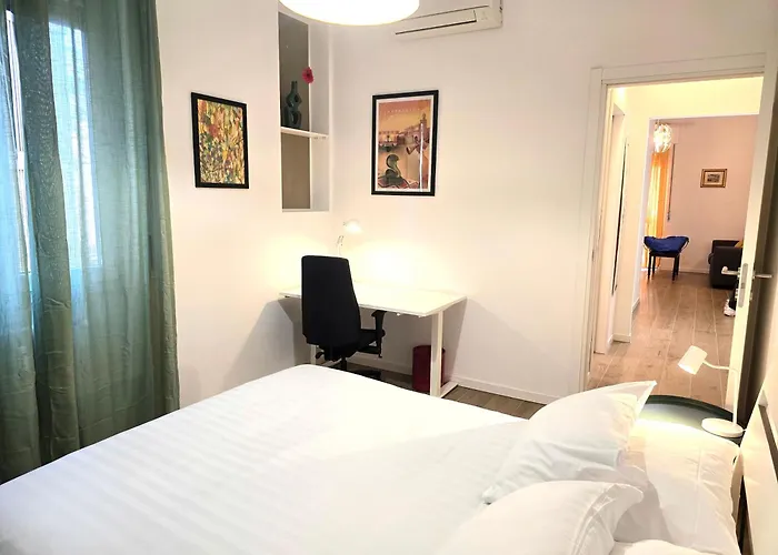 Milanoflats - New Lomellina Apartment