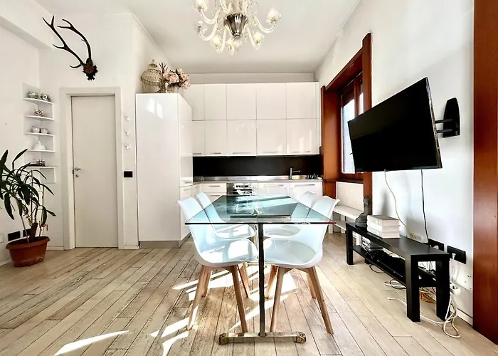 Casa Brando, Milan City Center
