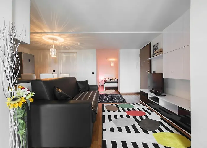 New Luxury Attic Santa Giulia Expo