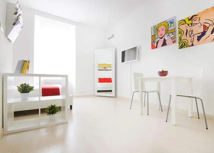 Roy Apartment