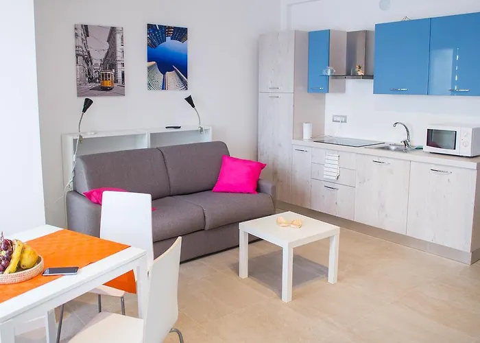Loreto - Colorful Studio