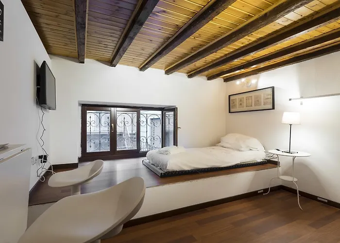 Milan Cadorna Studio