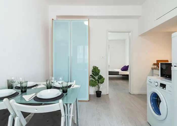 Nice Flat Near The City Center