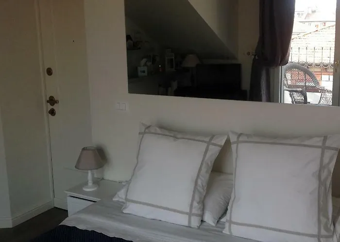 Apartment Pied A Terre With Terrazza In Milan City Center