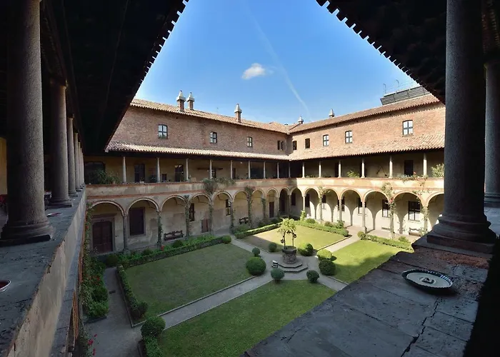 Park & Cloister Views Exclusive Apartment