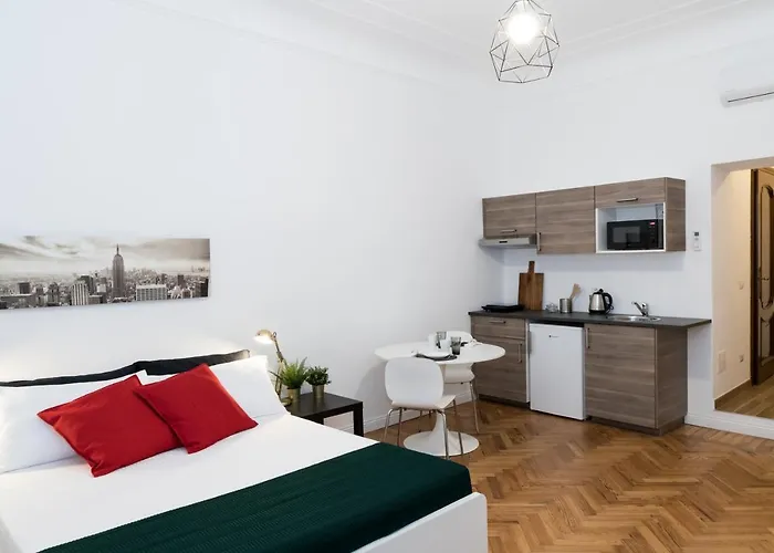 Hemeras Boutique Homes - 4 Design Apartments Near Milan Central Station