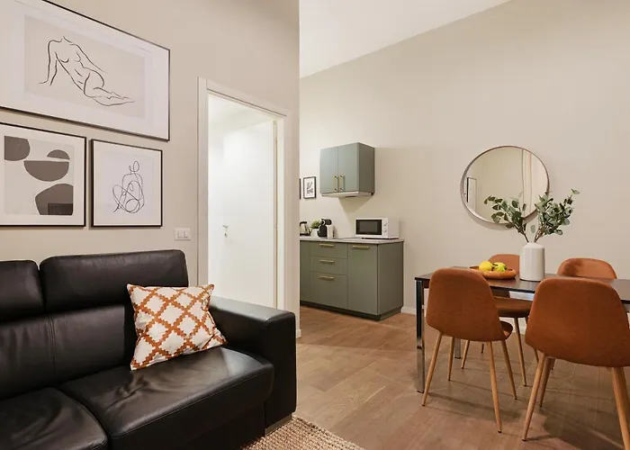New & Cozy Apt In Porta Romana