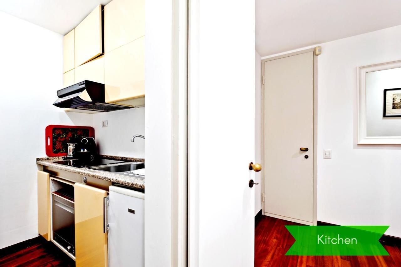 Apartment Rentopolis Piazza San Marco 1 Milan