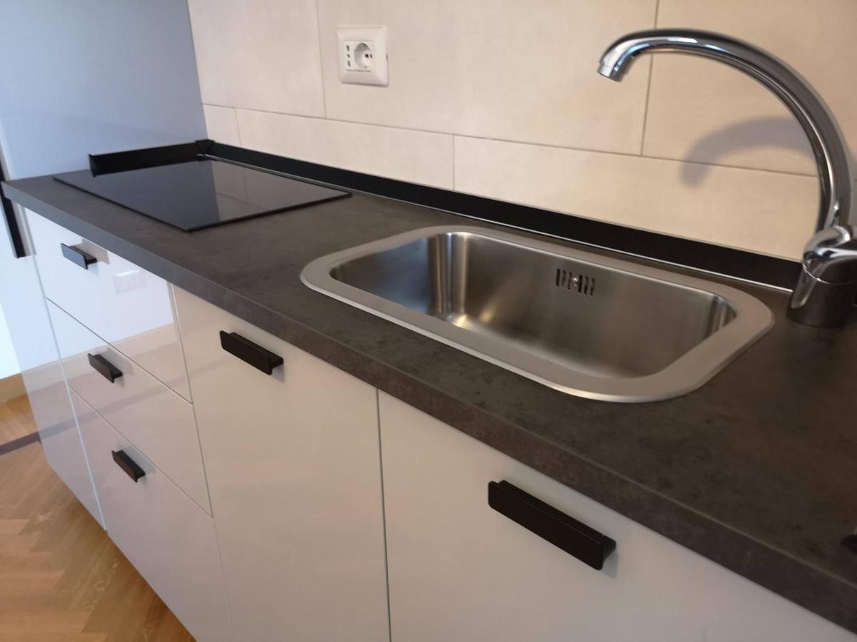 Pergolesi Apartment Milan
