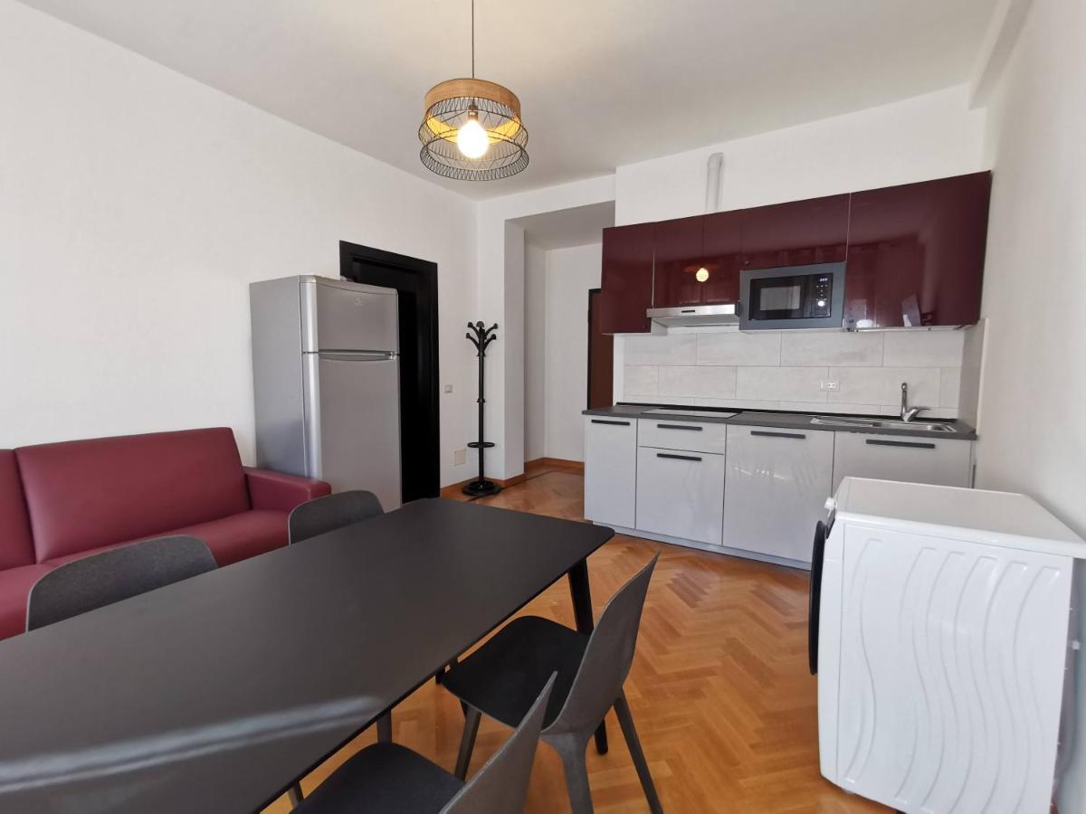 Pergolesi Apartment *