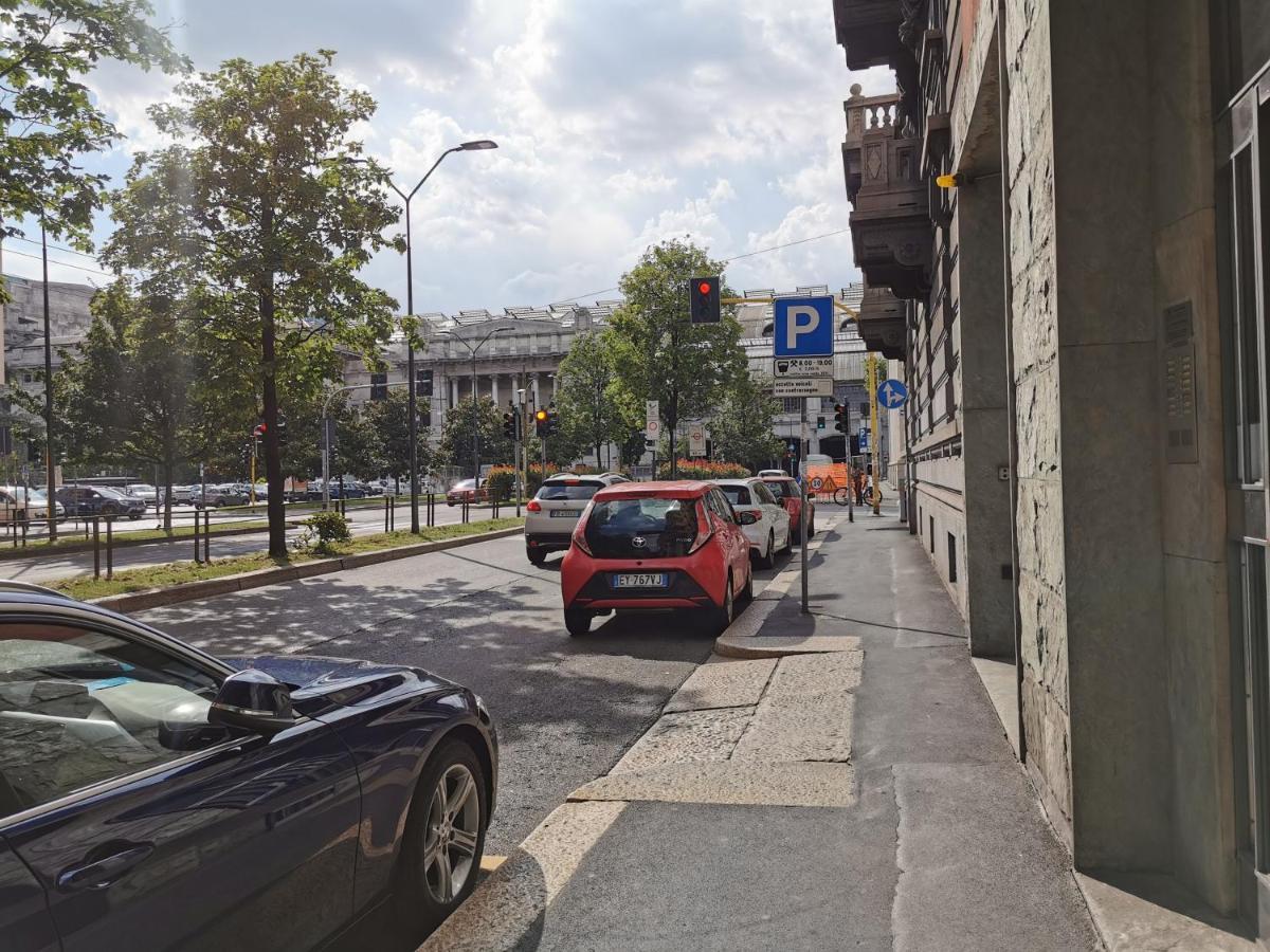 Pergolesi Apartment Milan