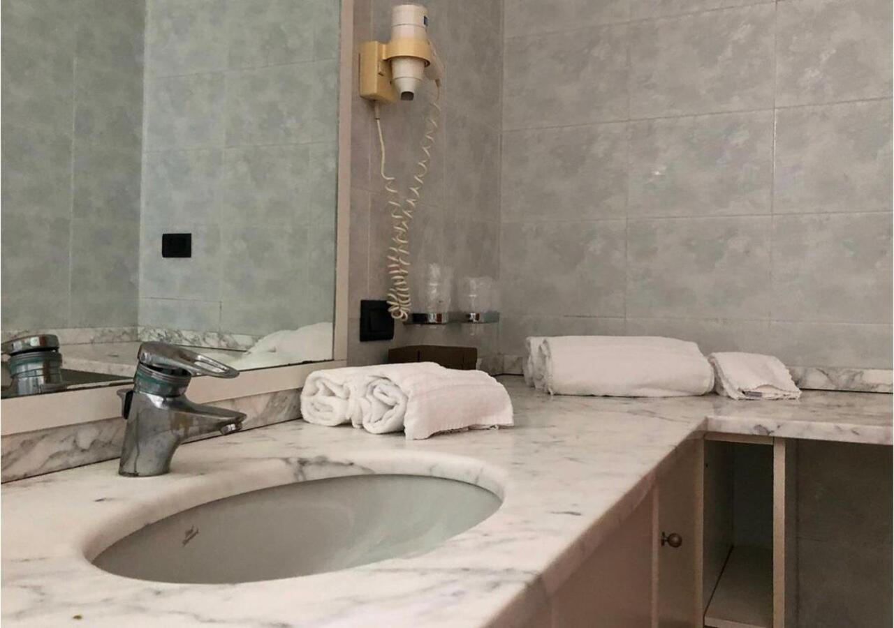 Rege Linate Aparthotel Milan