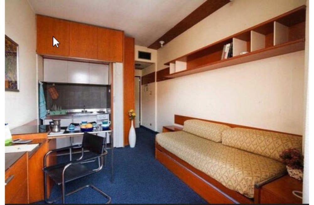 Viserba Aparthotel Milan