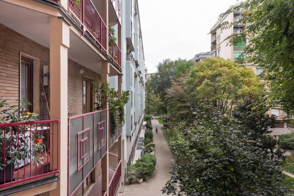 Apartment Easylife - Cozy & Comfy In Design District Milan