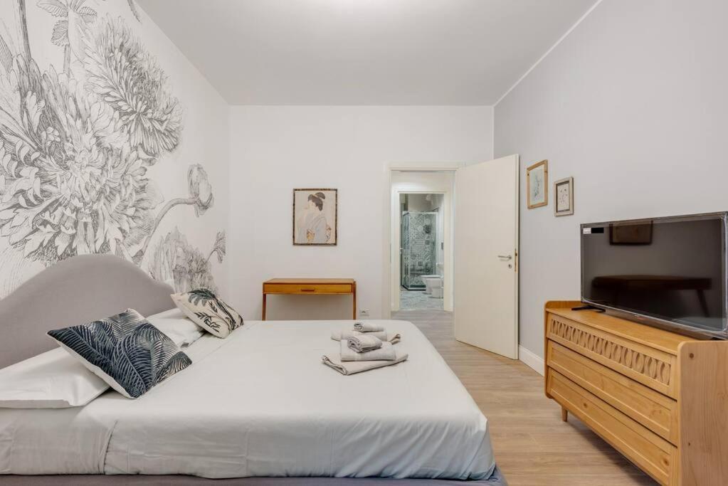 Apartment Easylife - Cozy & Comfy In Design District Milan