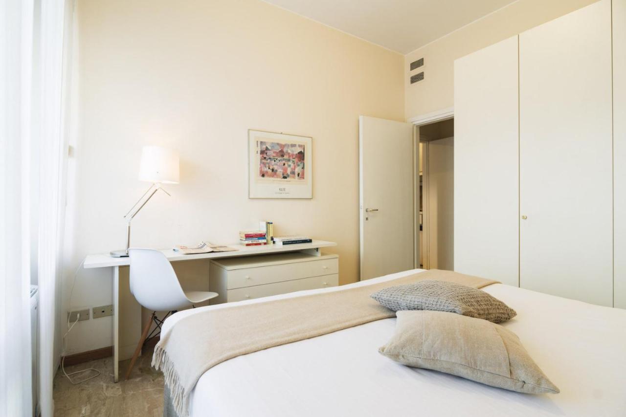 Contempora - Elvezia 8 - E24 *