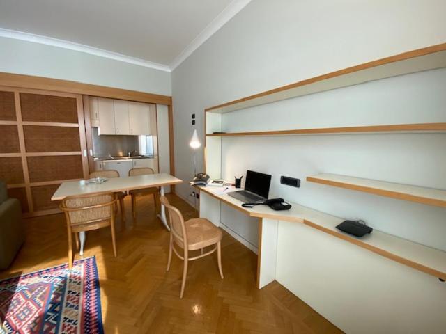 Borgonuovo Uno Apartment Milan