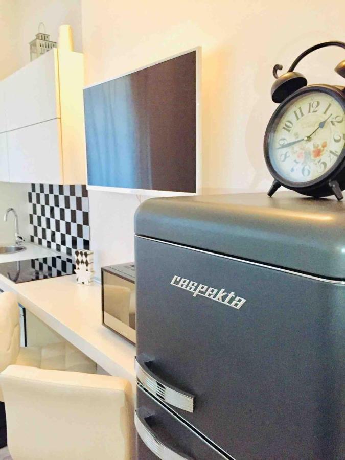 Joo's Flat Milan