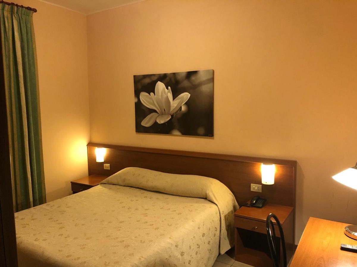 Hotel Paradiso 2*