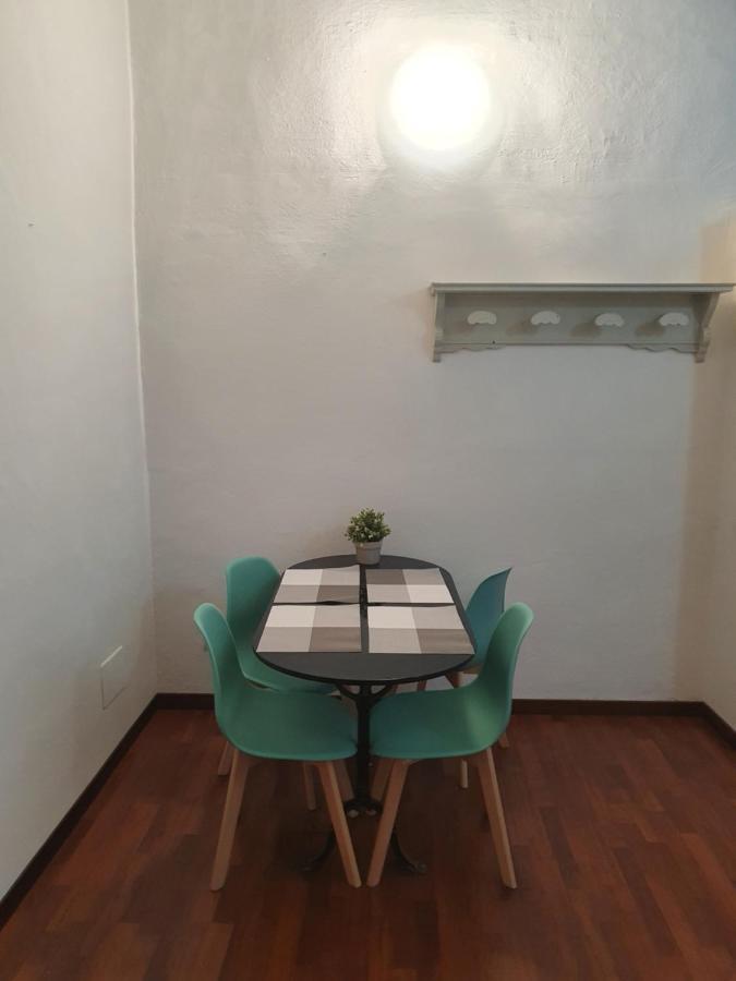 The Centre Junior - Free Parking Per Selected Rate And Car Keys Must At Garage - Zone Arco Della Pace - Castello Sforzesco -last Supper -nearest Metro Subway Greenline M2 Moscova