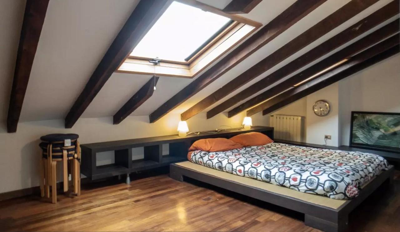 The Attic Of With Terrace View Milan