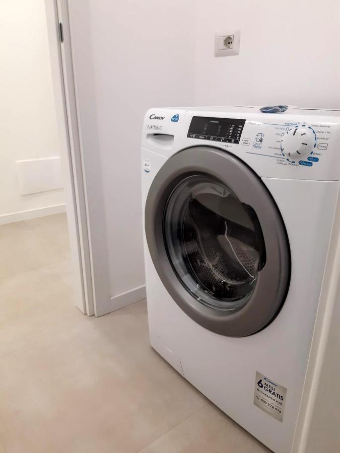 Apartment Rent 2 *