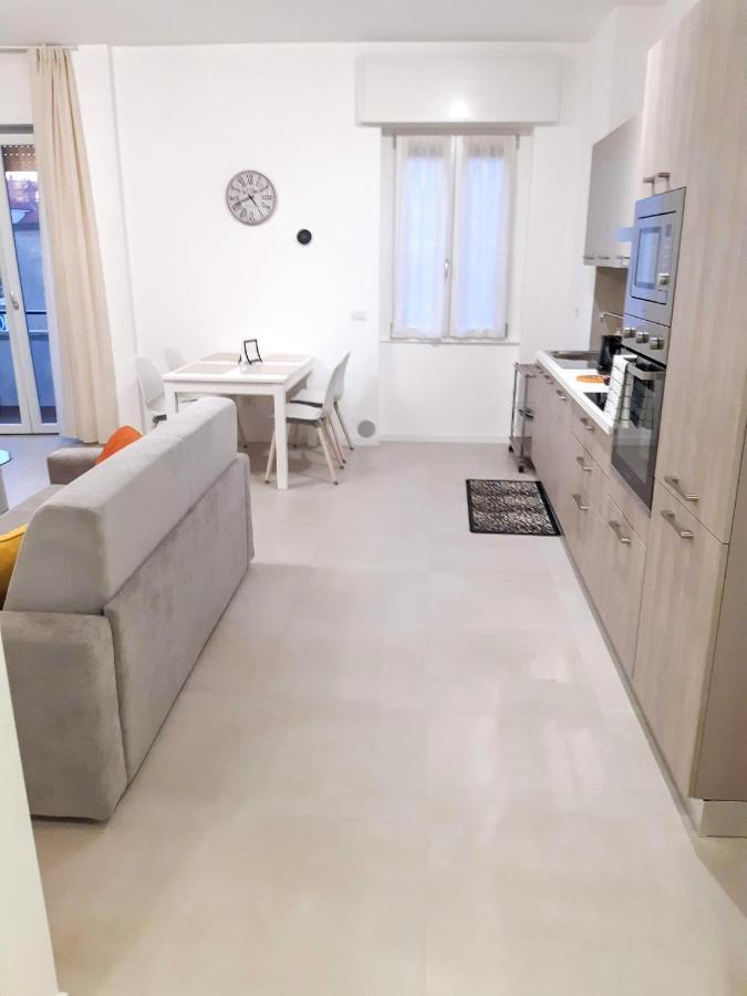 Rent 2 Apartment Milan