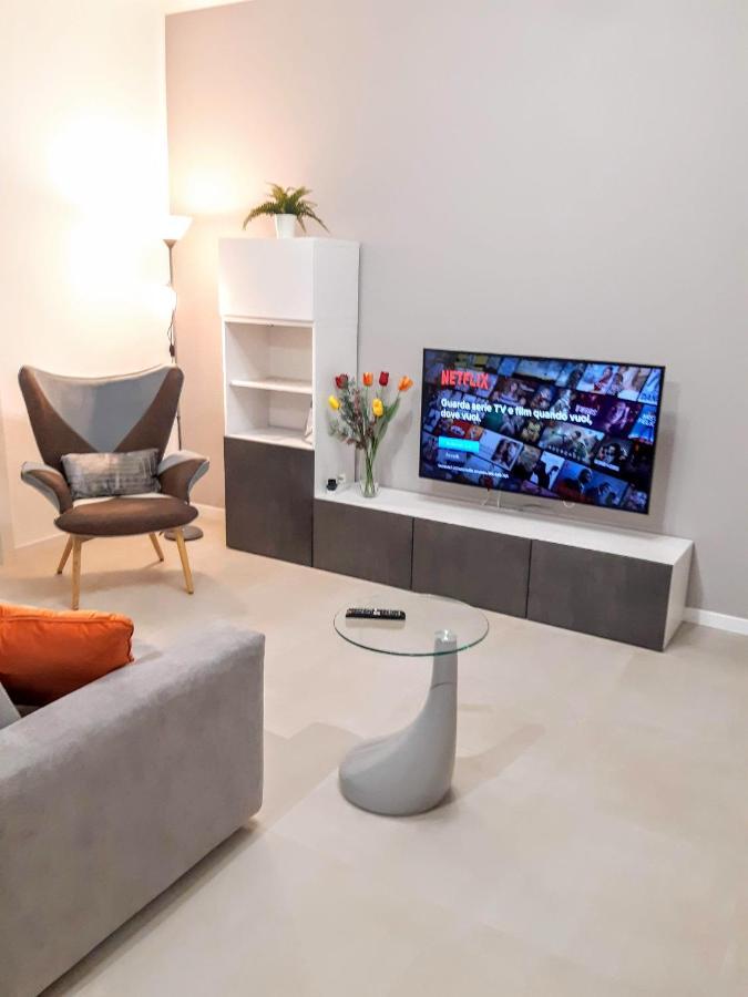 Rent 2 Apartment