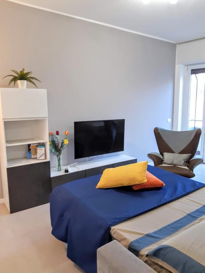 Rent 2 Milan
