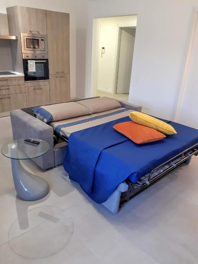 Apartment Rent 2 *