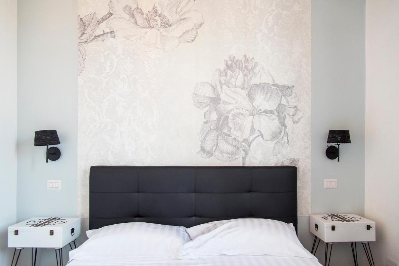 Youhosty - Correggio 12 * Milan