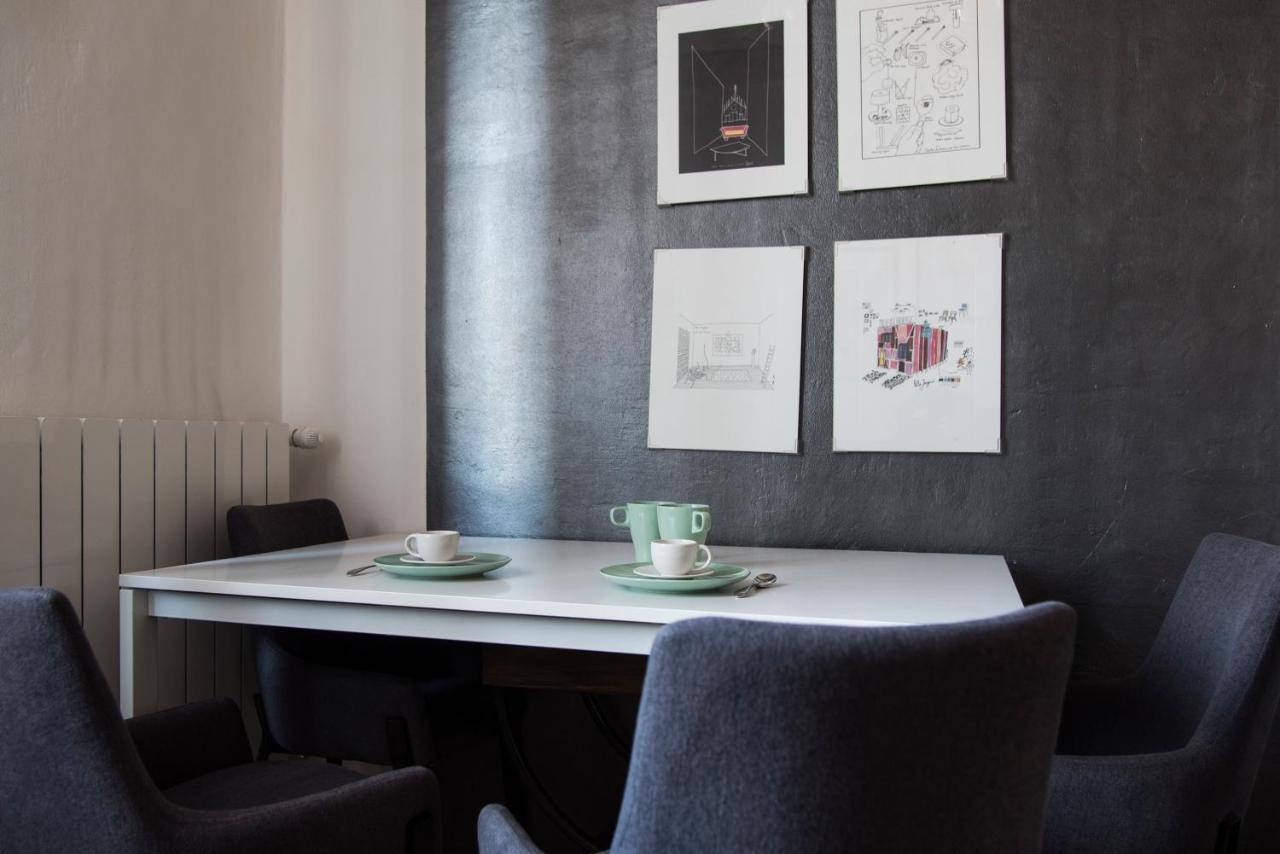 Apartment Youhosty - Correggio 12 Milan