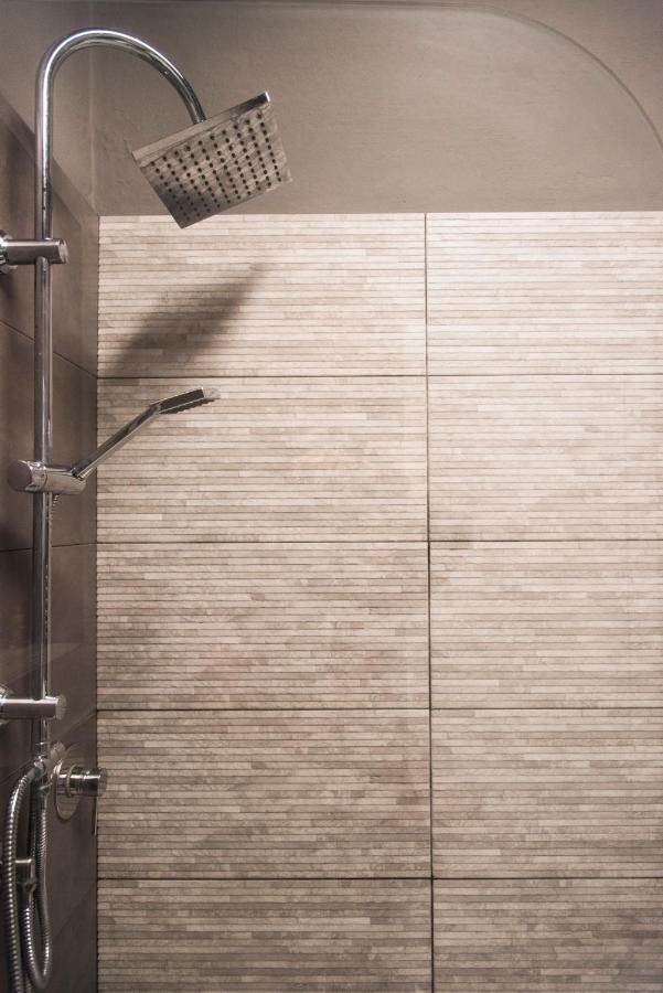 Apartment Youhosty - Correggio 12 Milan