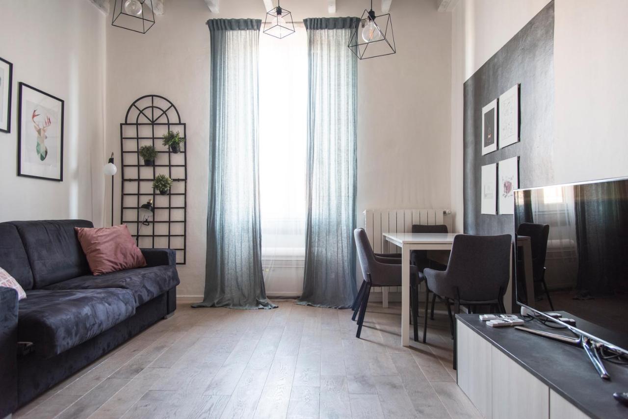 Apartment Youhosty - Correggio 12 *