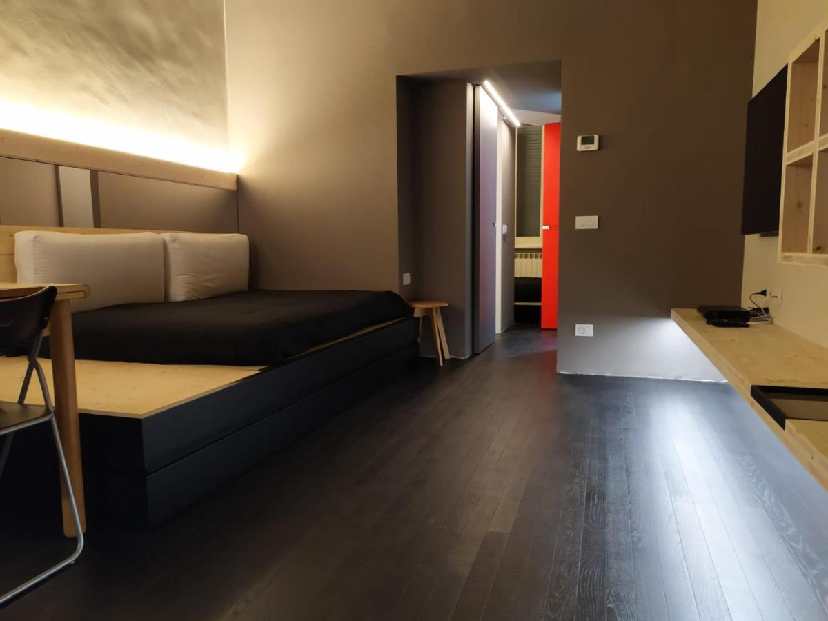 Spazio Luna * Milan