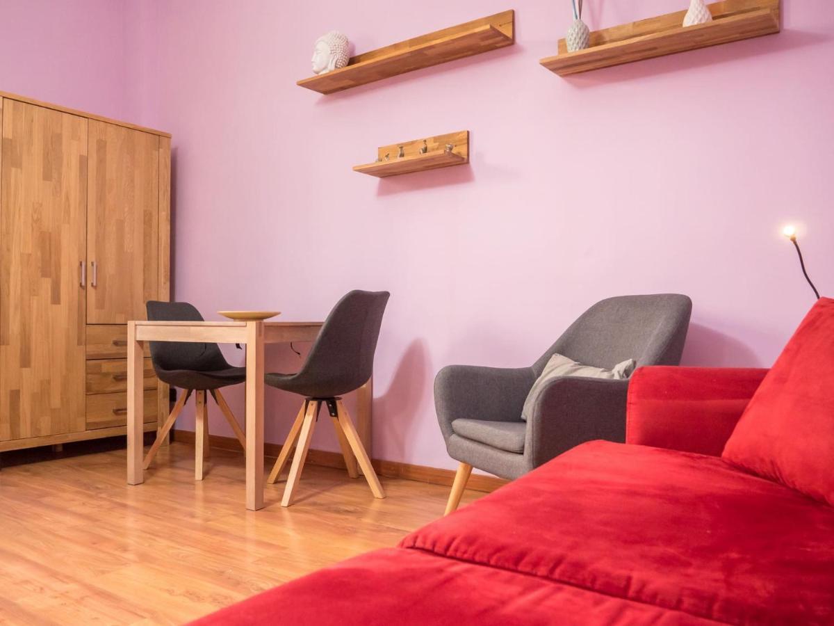 The Rent - Studio Nearby Sant'agostino Metro Milan
