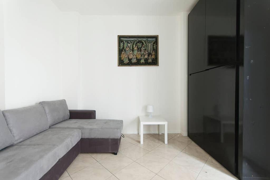 Youhosty - Lugano 31 * Milan