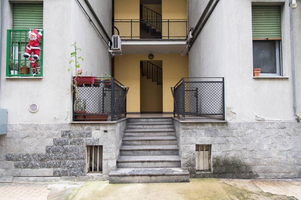 Youhosty - Lugano 31 * Milão